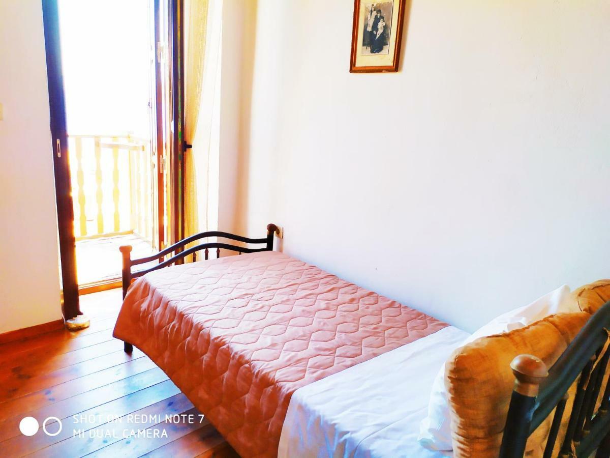 Villa Chrysodimi Chalki Town ภายนอก รูปภาพ