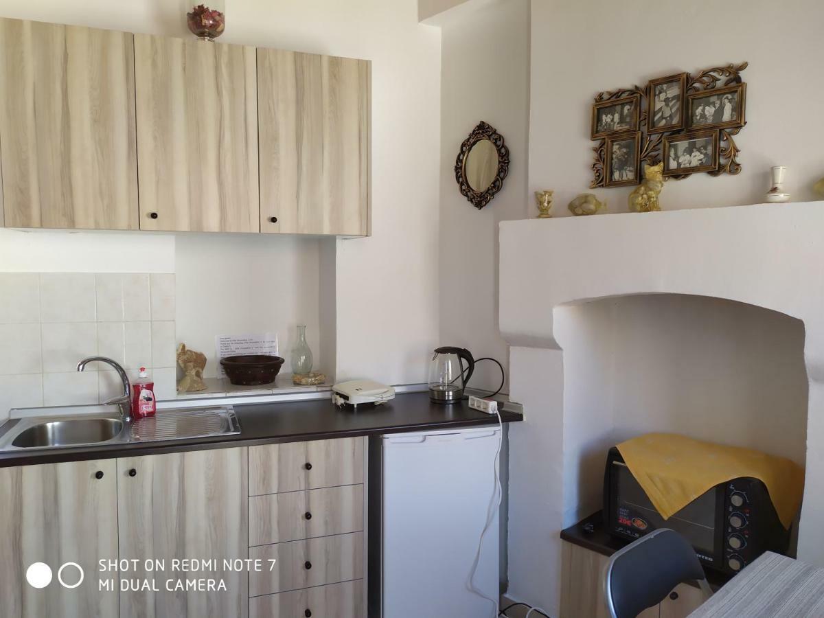 Villa Chrysodimi Chalki Town ภายนอก รูปภาพ