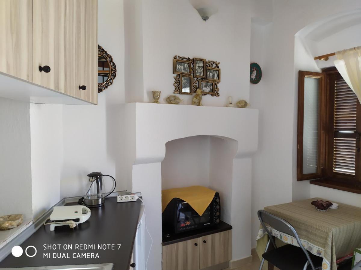 Villa Chrysodimi Chalki Town ภายนอก รูปภาพ